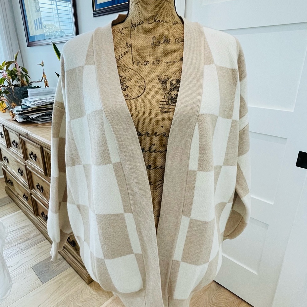 Pink Lily Checkered Beige and White Women's Sweater